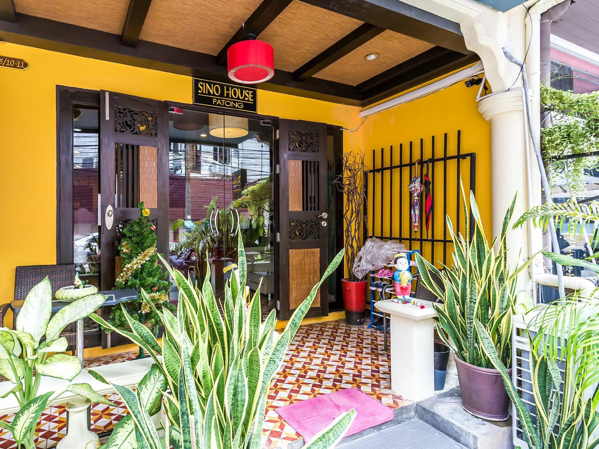 Sino House Patong Hotel Exterior foto
